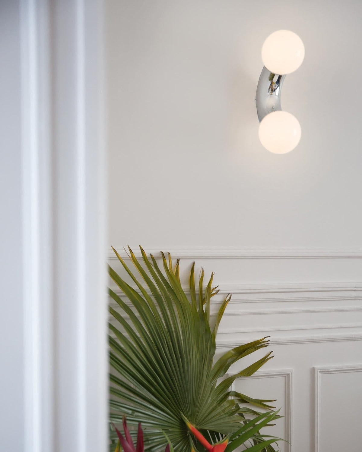Arcadia Globe Wall Light