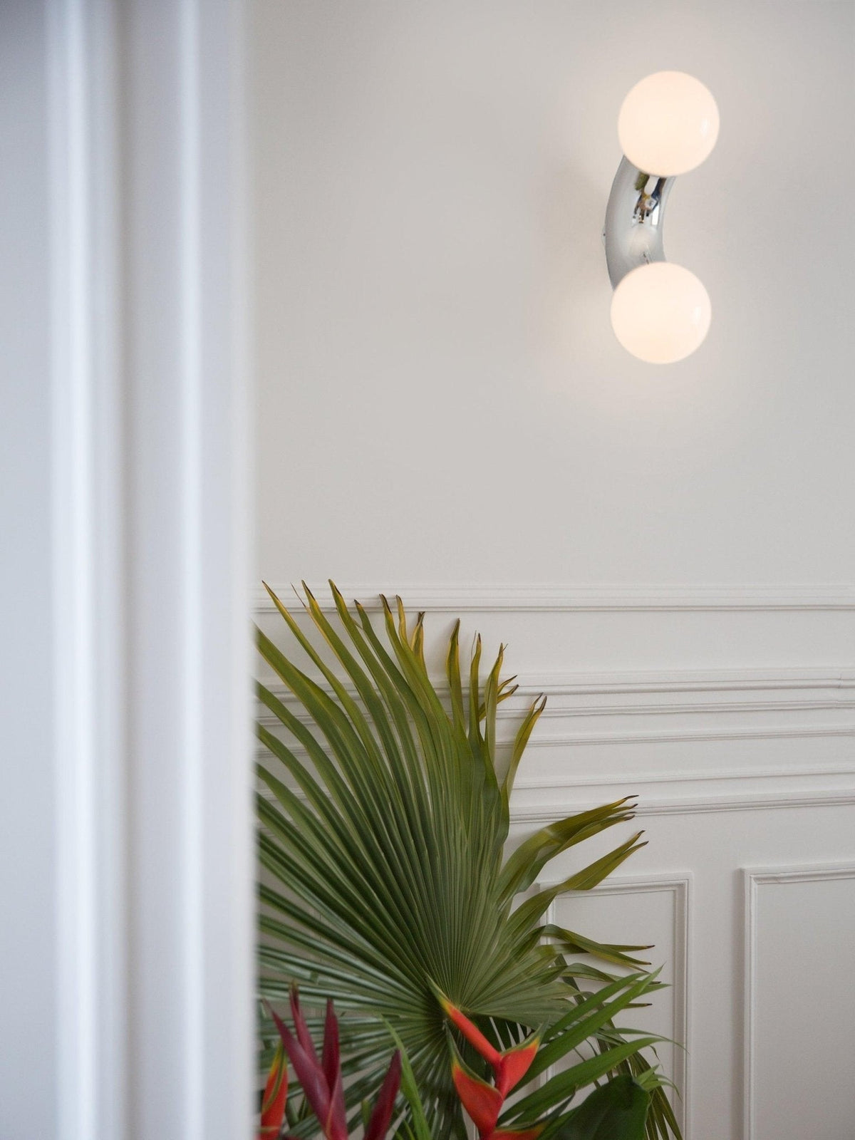 Arcadia Globe Wall Light