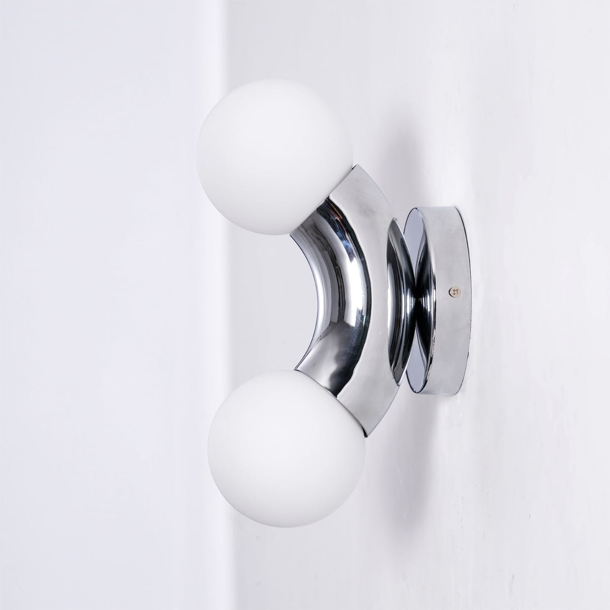 Arcadia Globe Wall Light