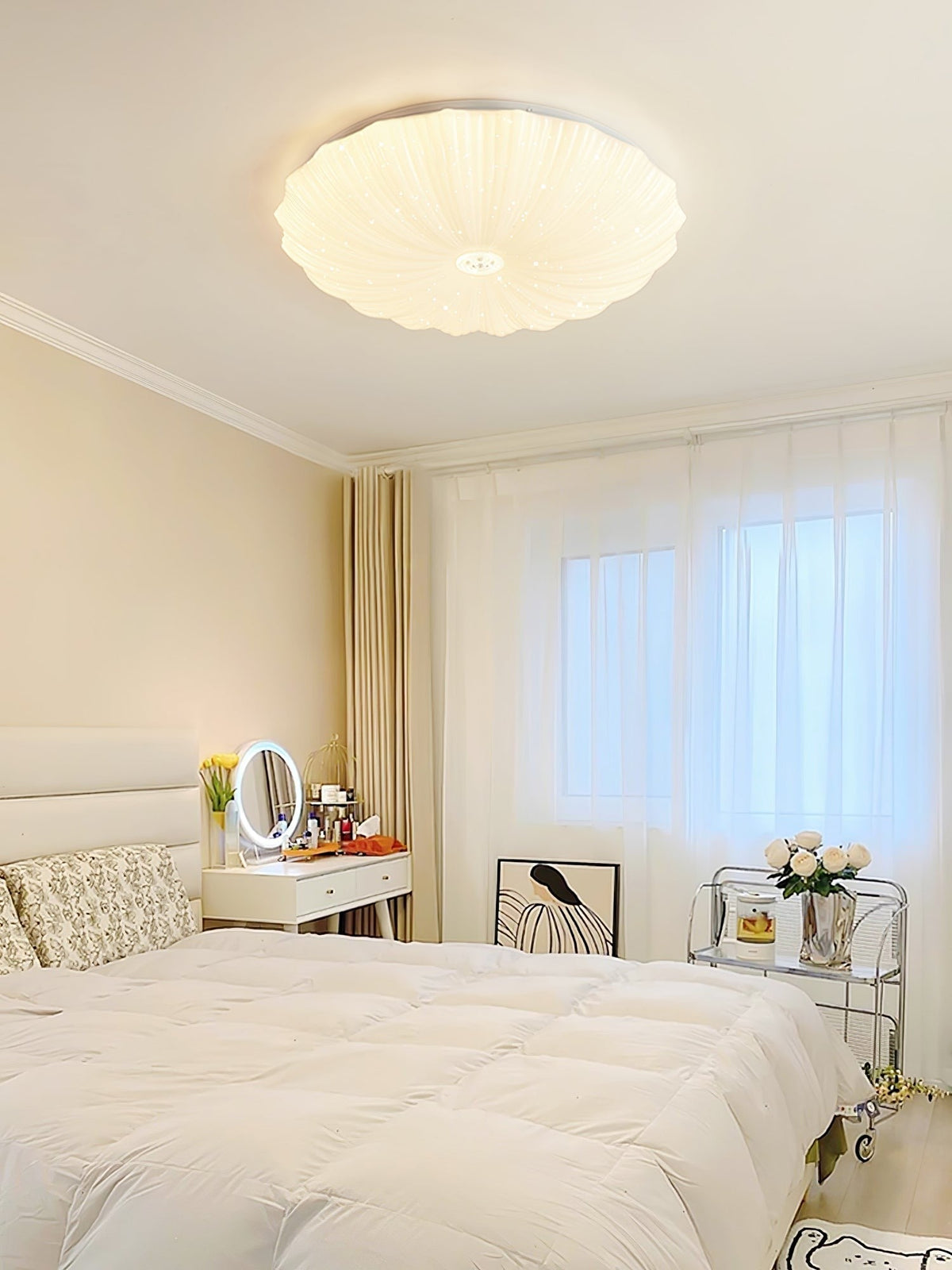 Lunaris Shell Flush Mount Ceiling Light
