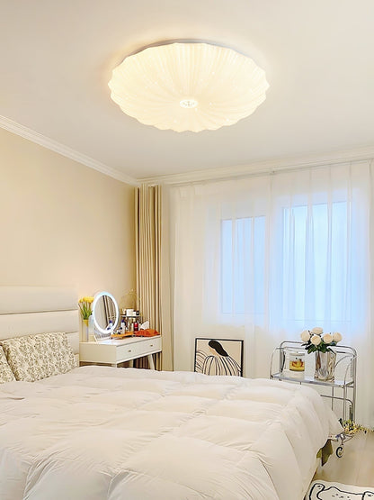 Lunaris Shell Flush Mount Ceiling Light