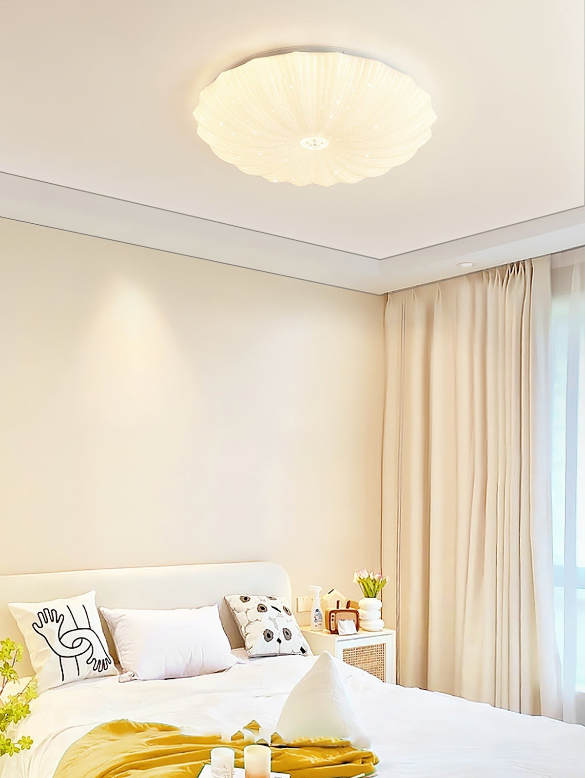Lunaris Shell Flush Mount Ceiling Light